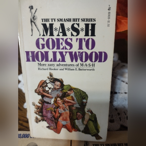 Seven "M*A*S*H" TV Show Books by Richard Hooker & William Butterworth Pre-owned - Picture 3 of 13